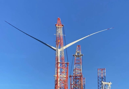 出售2023年造1200吨自升式海上风电安装平台 广东 深圳市