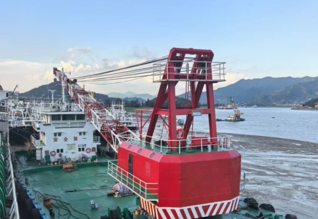 出租100吨全回转浮吊起重船，下个月有档期。 福建 宁德市