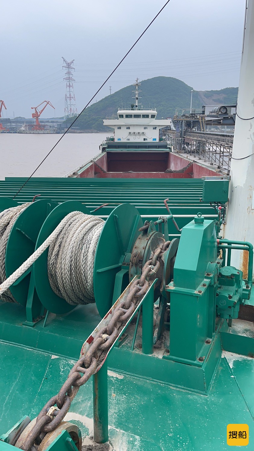 出卖7600吨集货船  喷鼻港-2.jpg