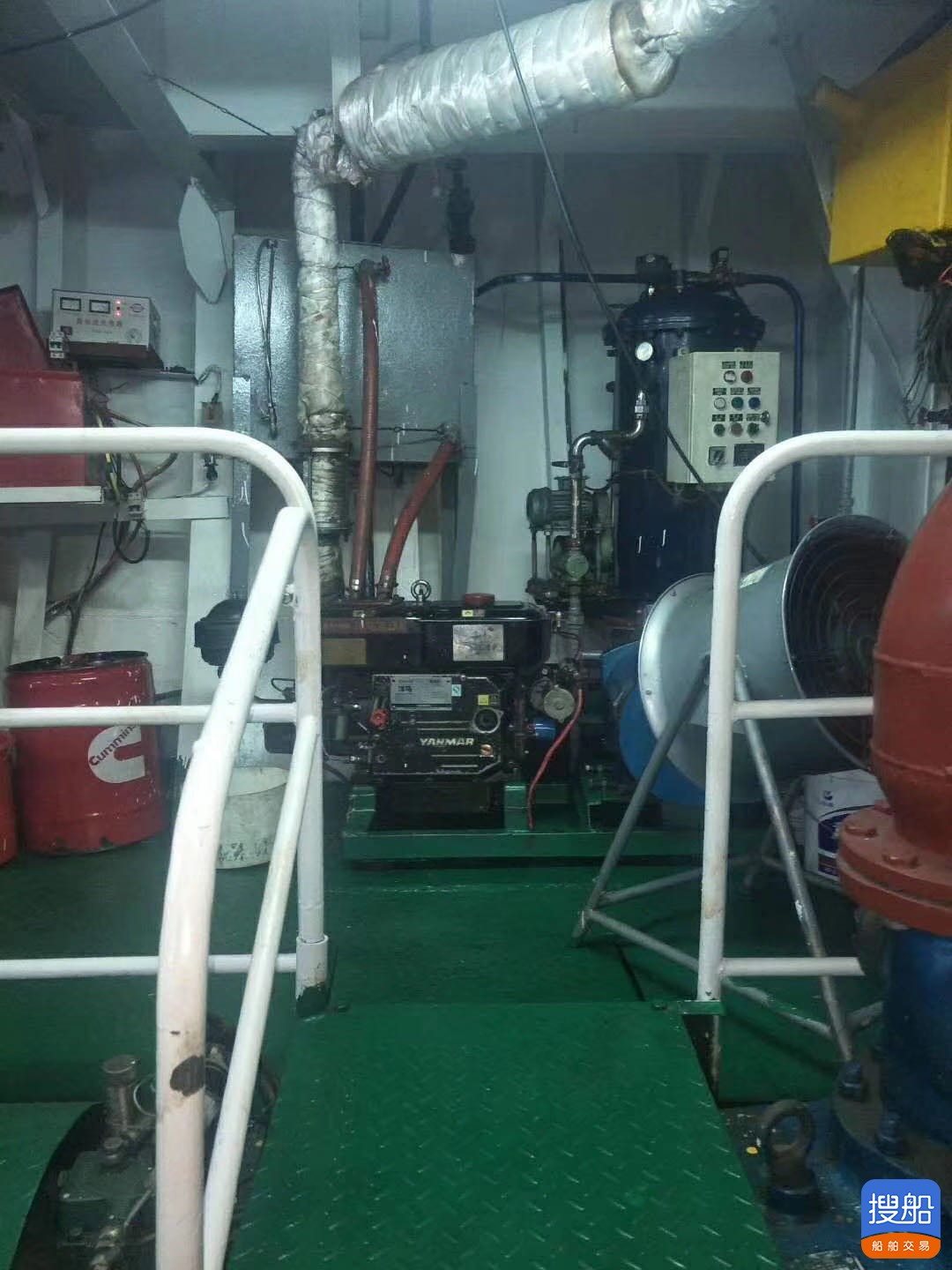 出卖3000吨自吸自卸沙船  喷鼻港-2.jpg