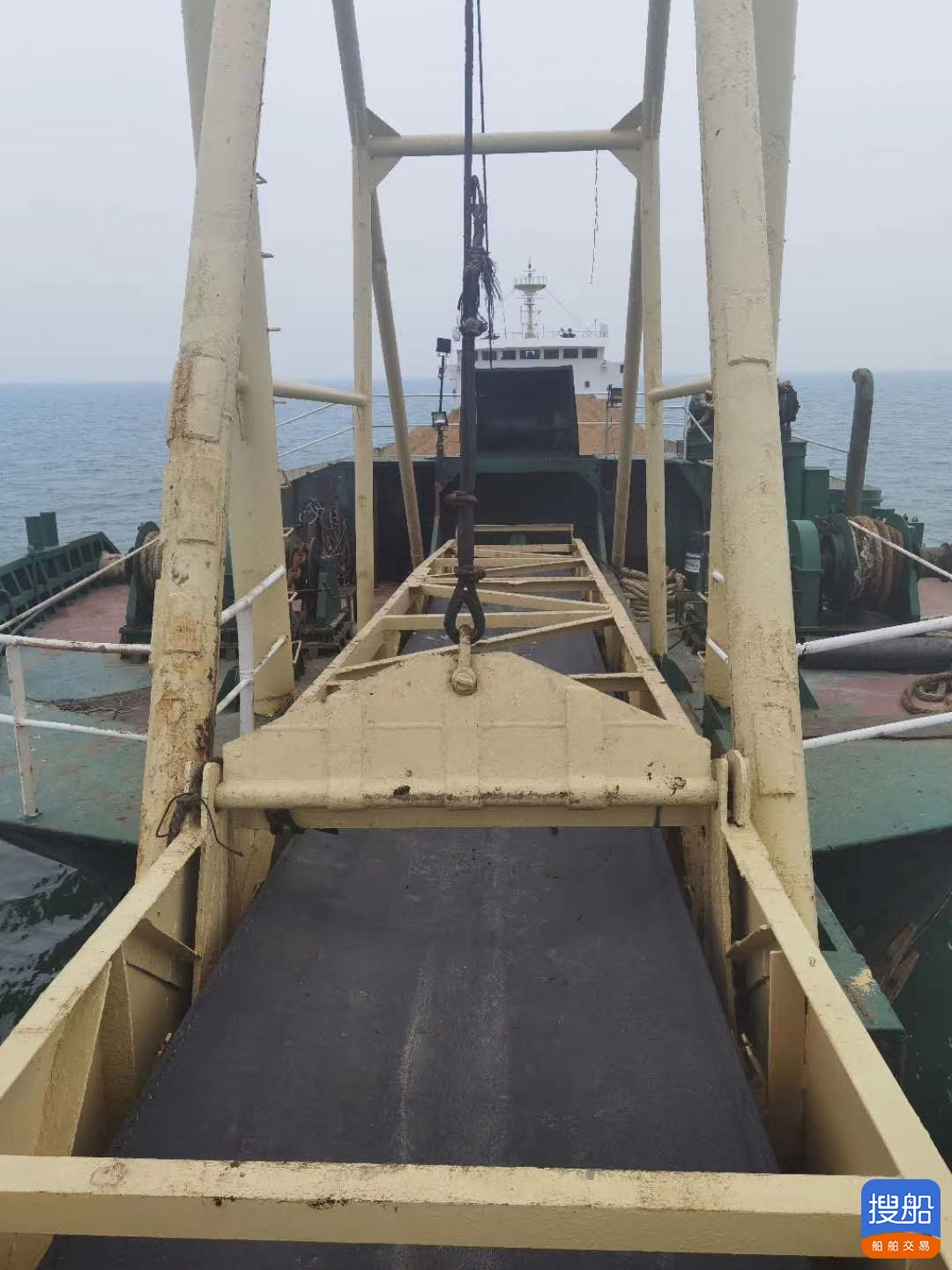 出卖5300吨沙船  喷鼻港-2.jpg