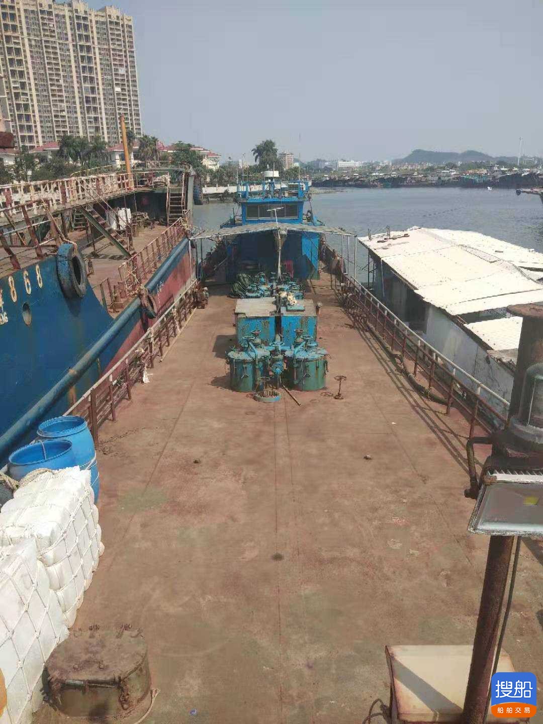 出卖266吨污油船  北京-3.jpg