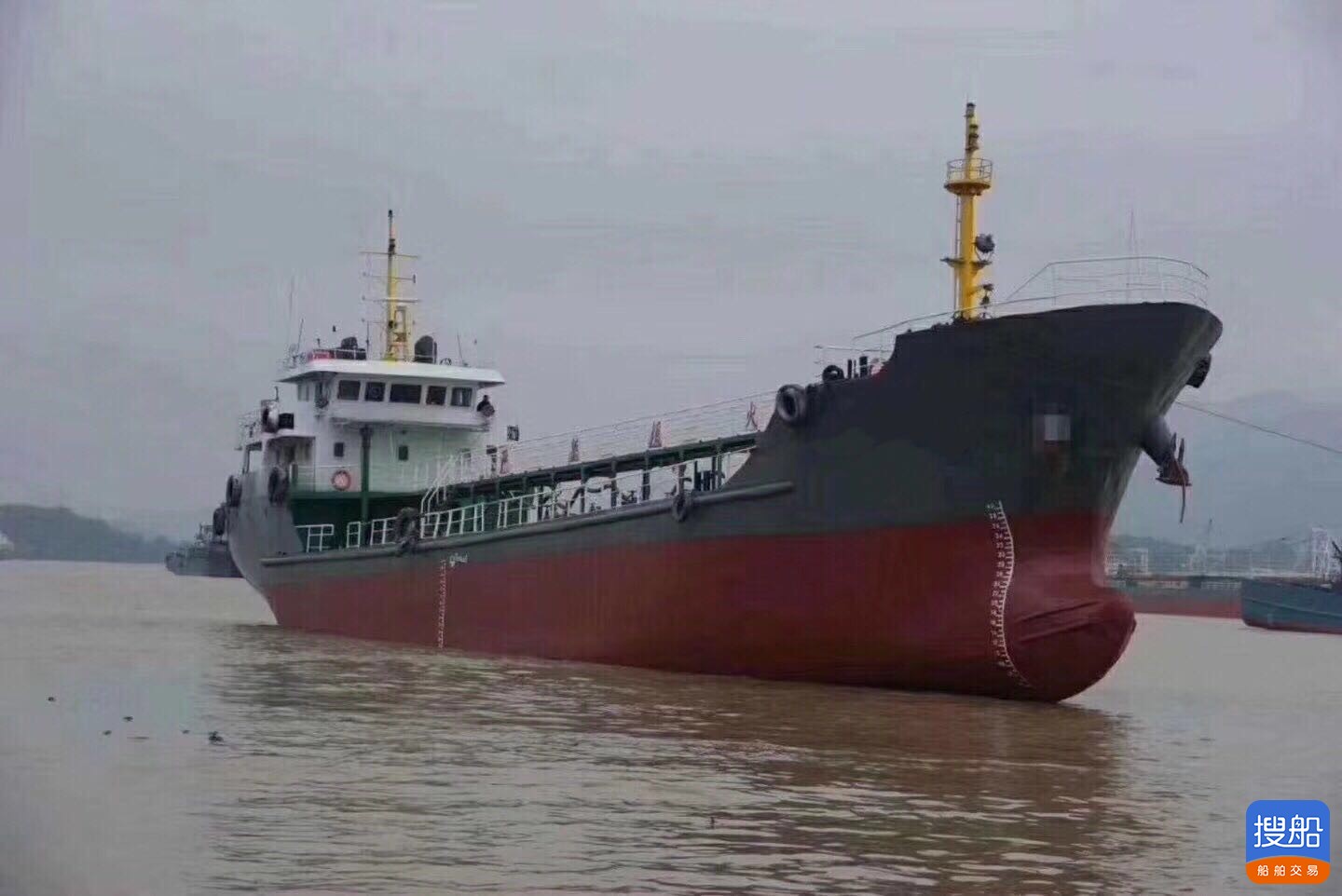 出卖2005制1000吨油船 祸建 宁德市-2.jpg