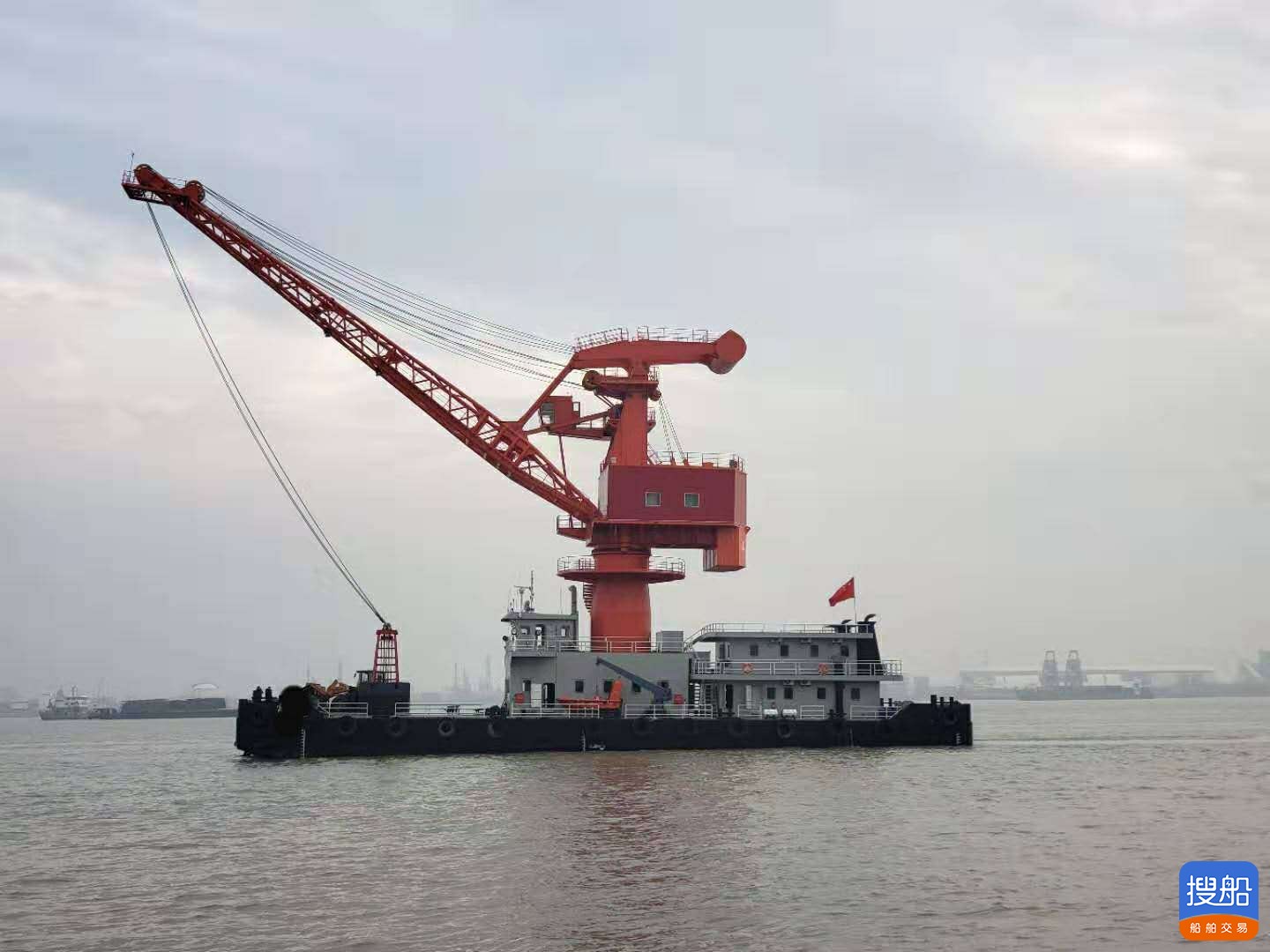 出卖2020年制远洋26圆单315过驳浮吊船 广东 深圳市-2.jpg