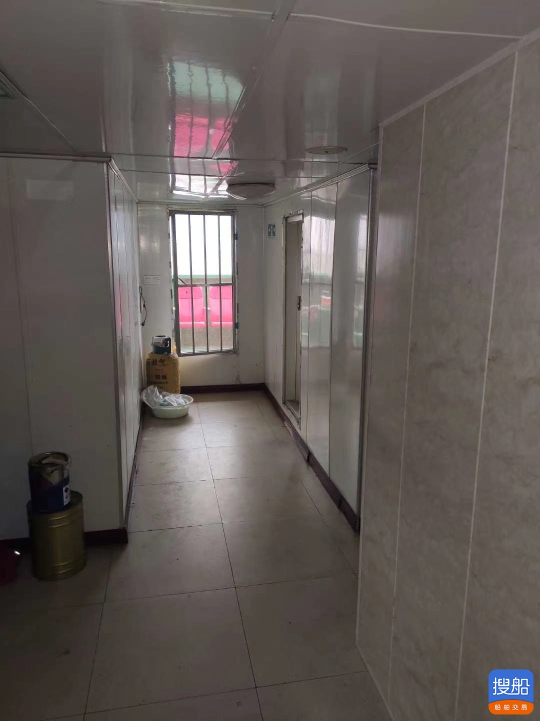 出卖37米尖头交通船  喷鼻港-2.jpg