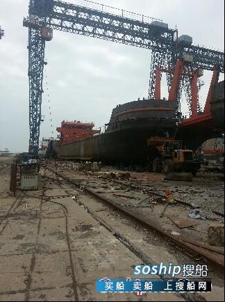正在建多艘自航仄板驳 浙江 台州市-2.jpg