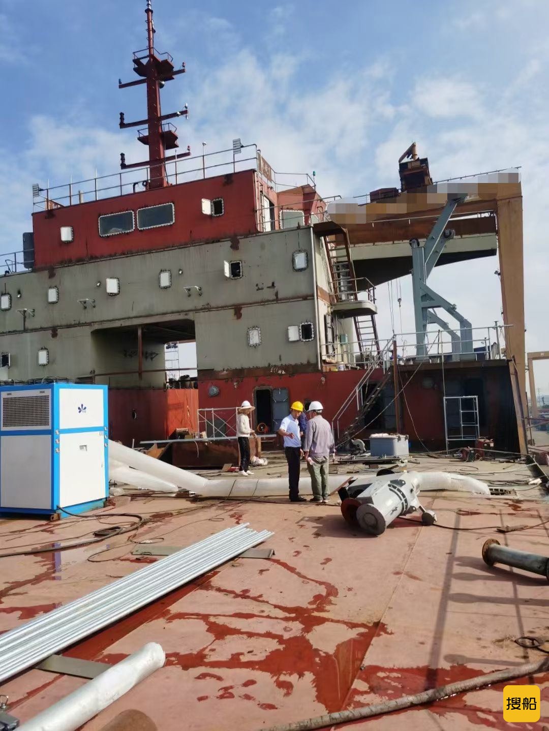 出卖新制11500吨前驾驶船面驳  喷鼻港-2.jpg