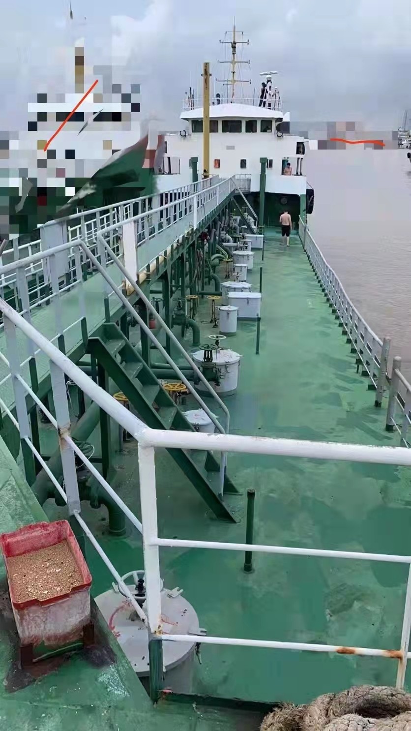 出卖2010年制1000吨单底单壳三级油船 广东 深圳市-2.jpg