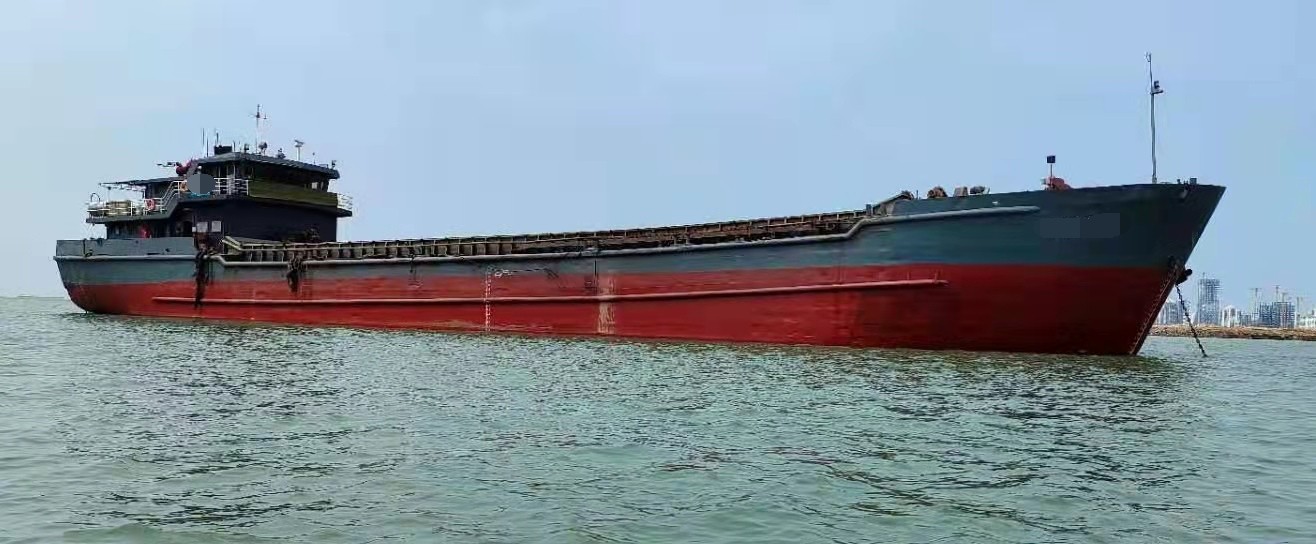 出卖2006年制2300吨内地开底泥驳 运泥船 广东 深圳市-2.jpg