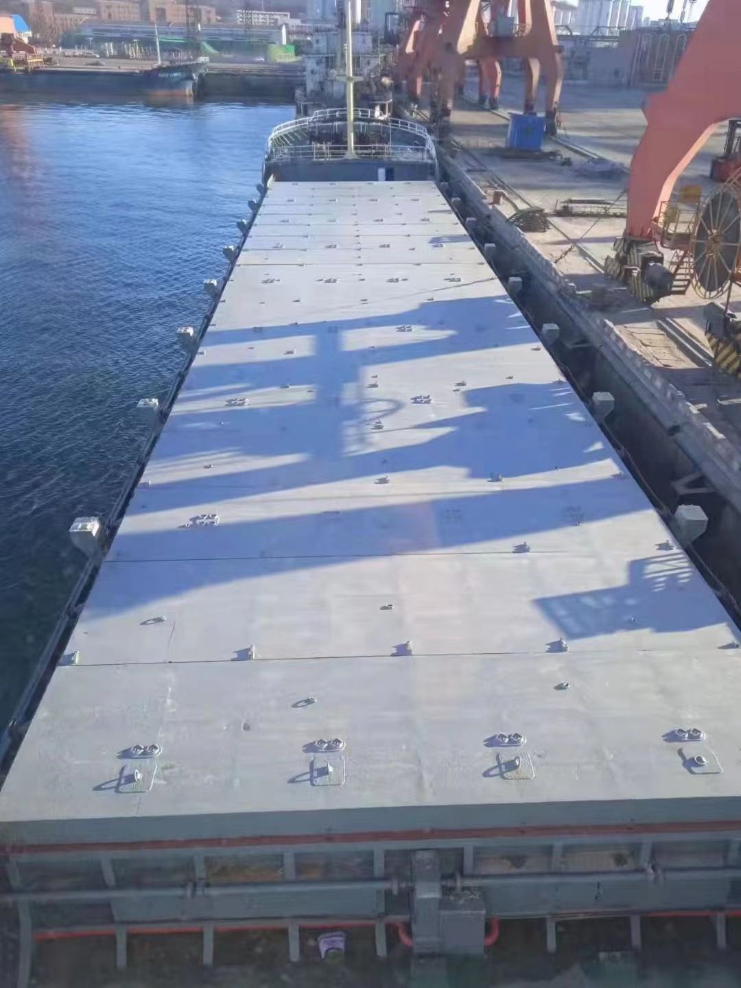 让渡2002年宁波制3350吨多用处船  喷鼻港-2.jpg