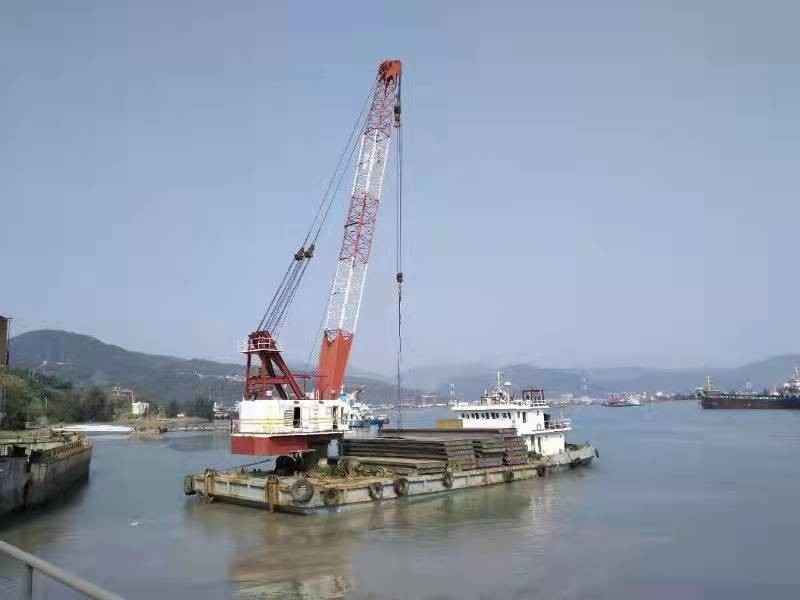 出卖编号235 06年60吨起重船  祸建-2.jpg