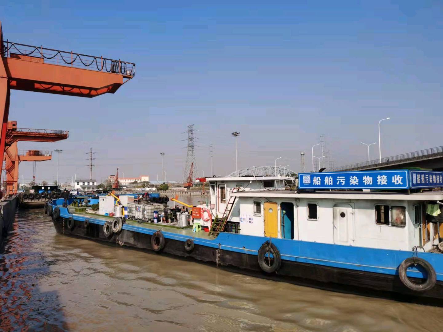 小污油接纳船出卖 江苏 无锡市-2.jpg