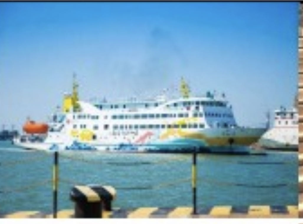 出卖430人留宿船  喷鼻港-2.jpg