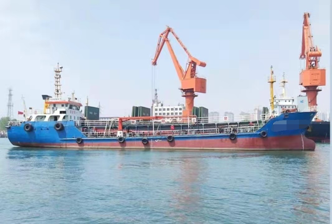 出卖2007年制780吨远洋单底单壳三级油船 广东 深圳市-2.jpg