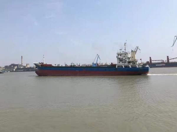 出卖2005年浙江制3300吨CCS级远洋一样平常干货船 广东 深圳市-2.jpg