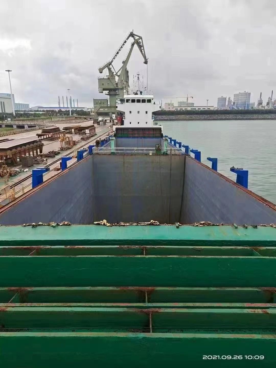 出卖04年制4500吨正在航多用处船 祸建 宁德市-2.jpg