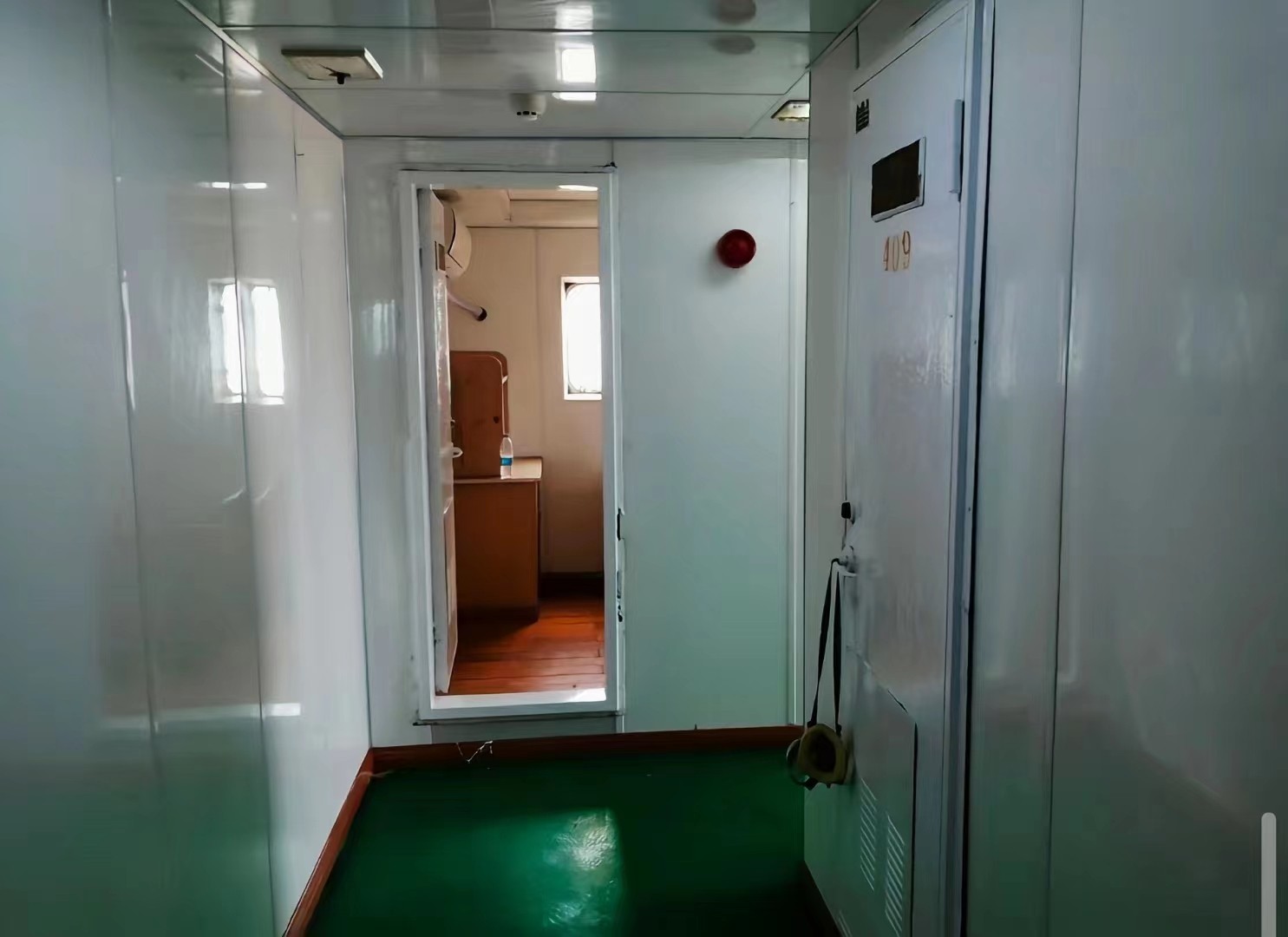 出卖编号571 09年11600吨集货船  祸建-2.jpg