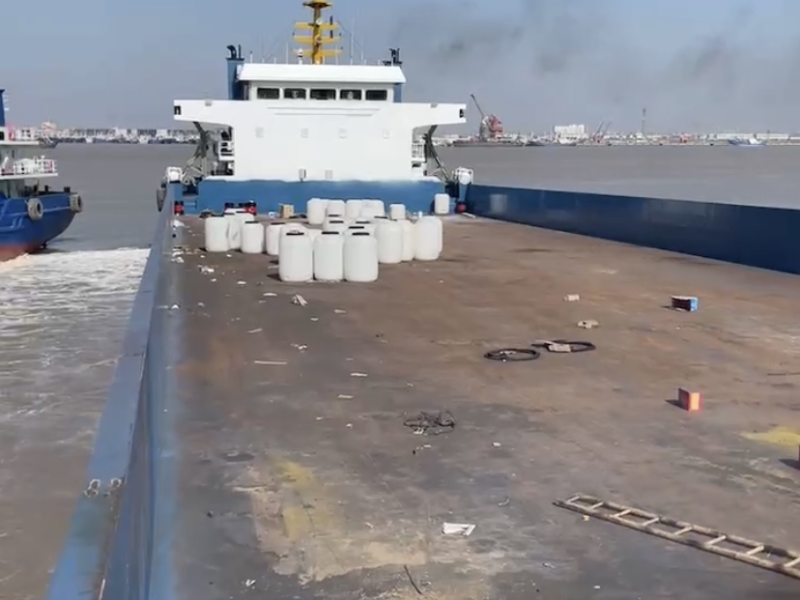 6800吨前驾驶船面运输船 浙江 台州市-2.png