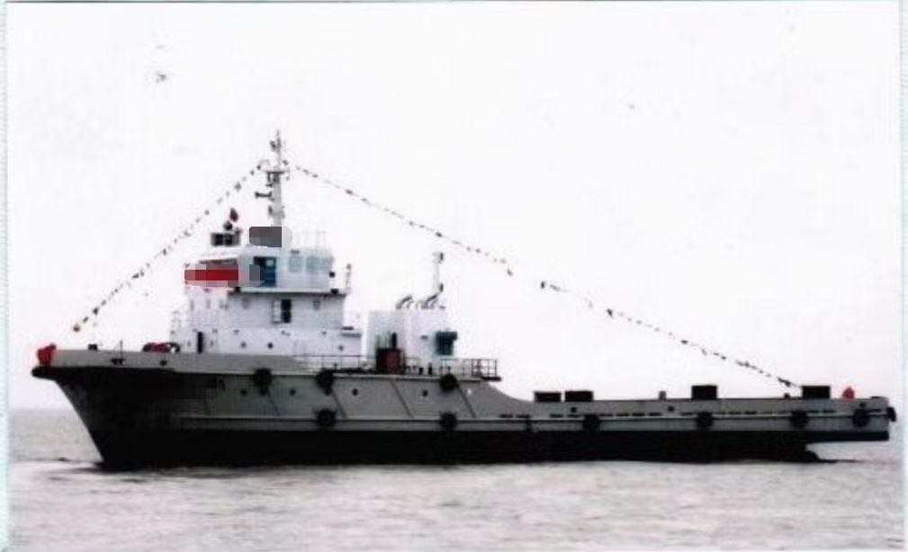 出卖4000马力拖轮Ccs三用拖轮  喷鼻港-2.jpg