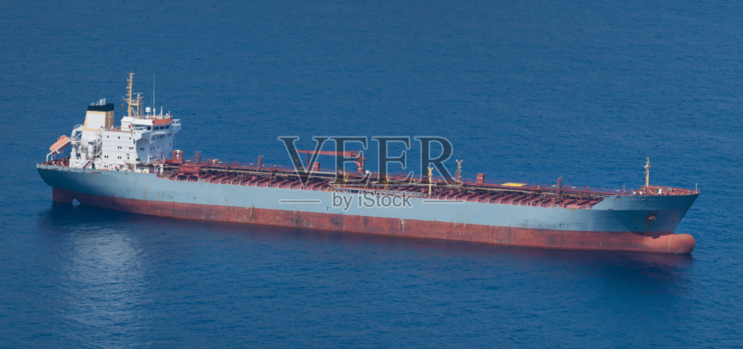 （图片没有是本船）出卖:制品油公司+【油船】9000吨，2010年...-2.png