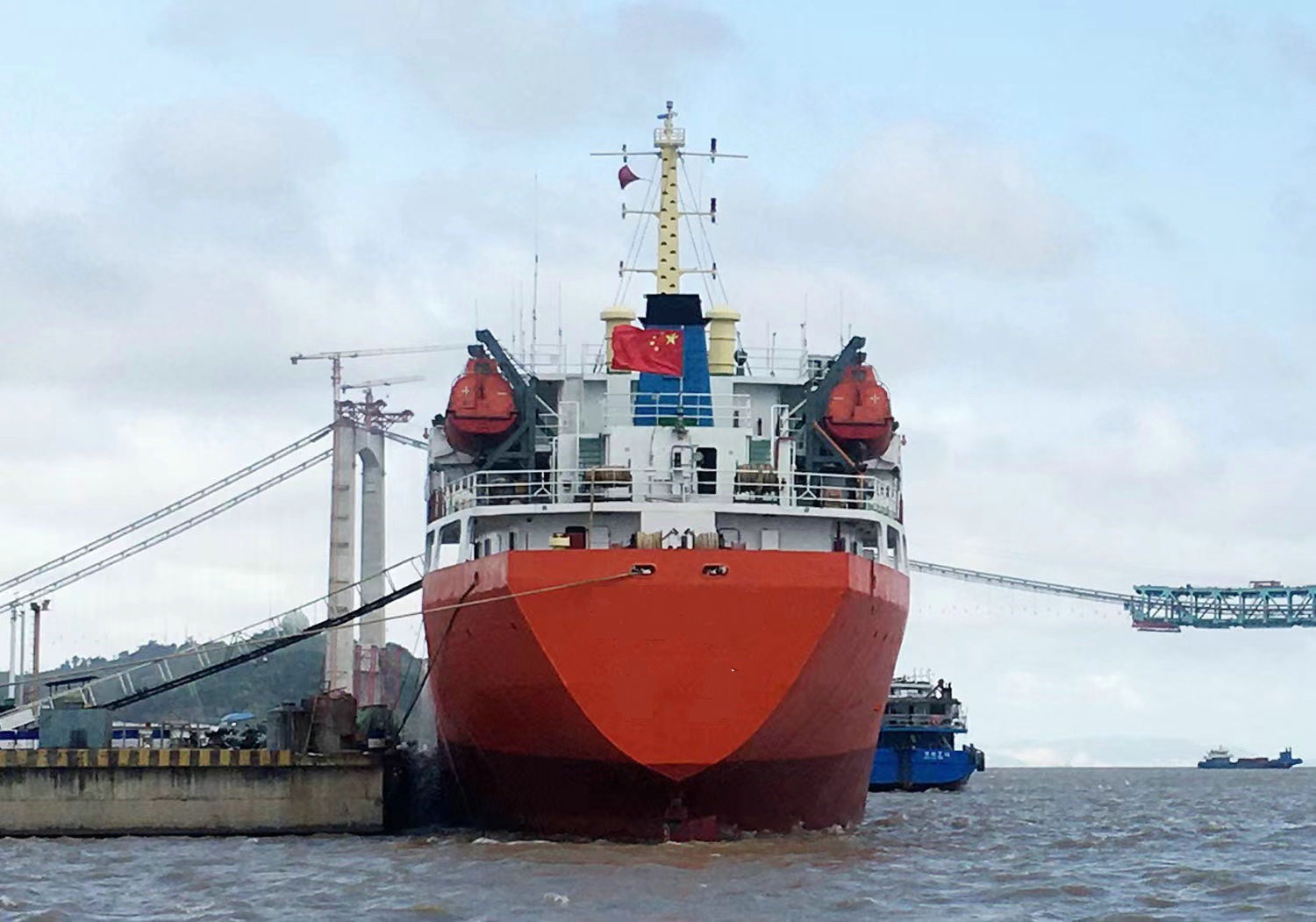 卖：2004年远洋6600吨一级油船 山东 潍坊市-2.jpg