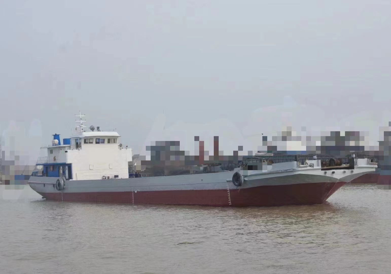 出卖2008年制760吨内地后驾驶船面货船 广东 深圳市-2.jpg