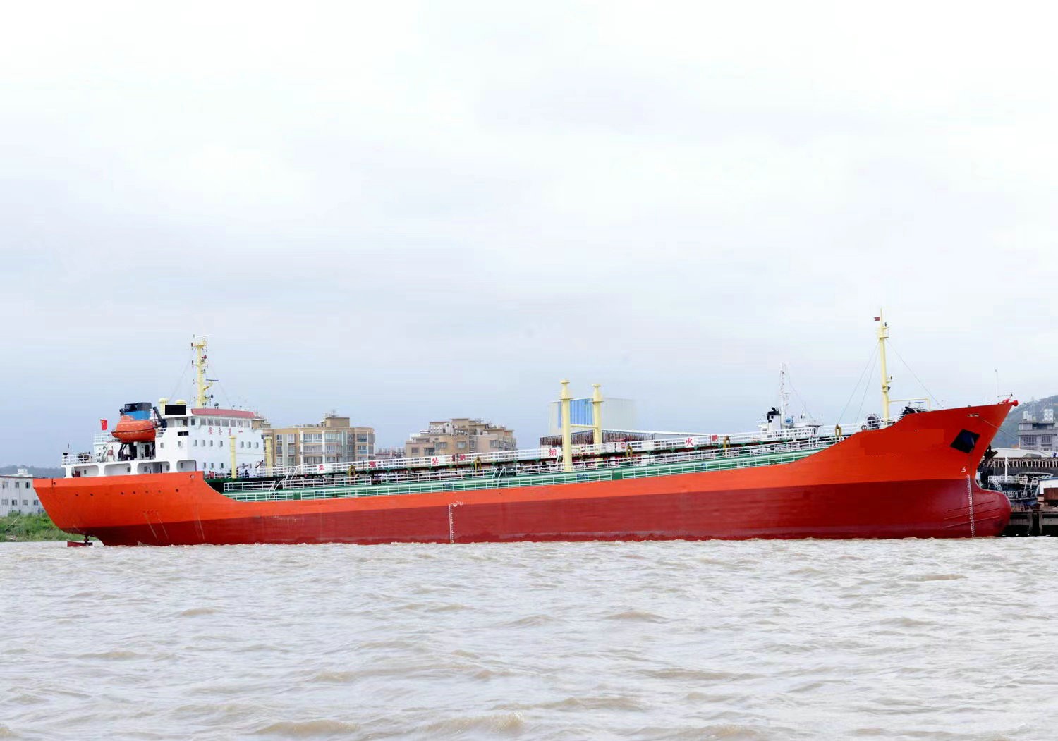 售：2006年近海6600吨一级油船 山东 潍坊市-2.jpg