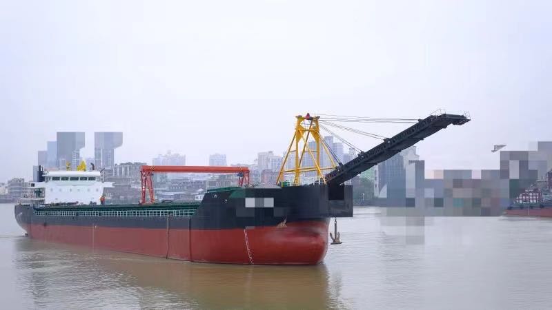 出卖7600吨自卸沙船  喷鼻港-2.jpg