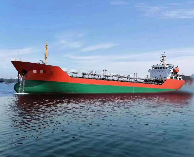 出卖3800吨远洋油船 江苏 北京市-2.jpg