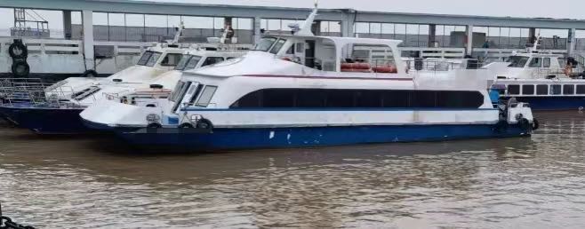 出卖99人下速客船4条挨包出卖  喷鼻港-2.jpg