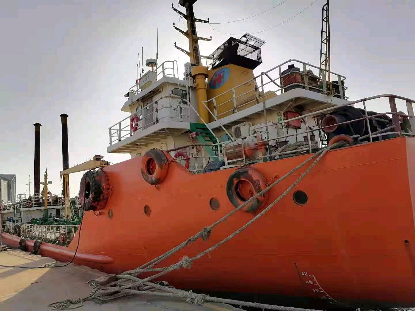 出卖 800 吨油船-2.jpg