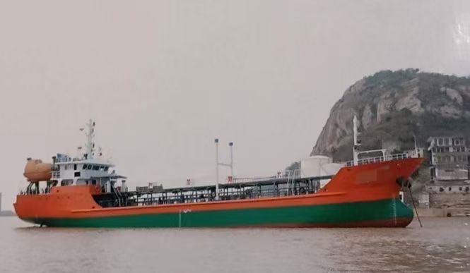 出卖06年3800吨单壳正在航油船 祸建 宁德市-2.jpg