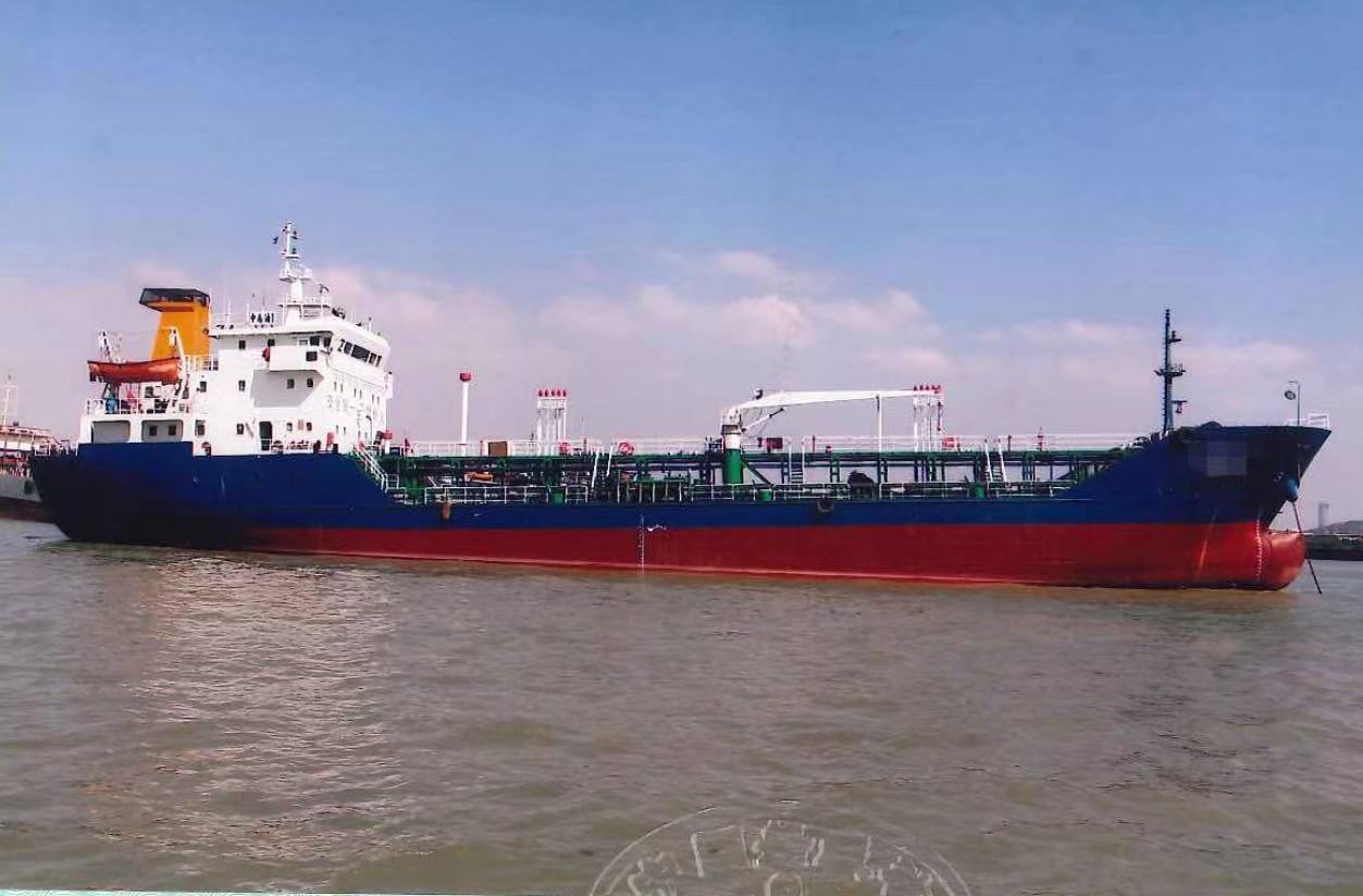 让渡2004-1800t-380w 油船 浙江 台州市-2.jpg