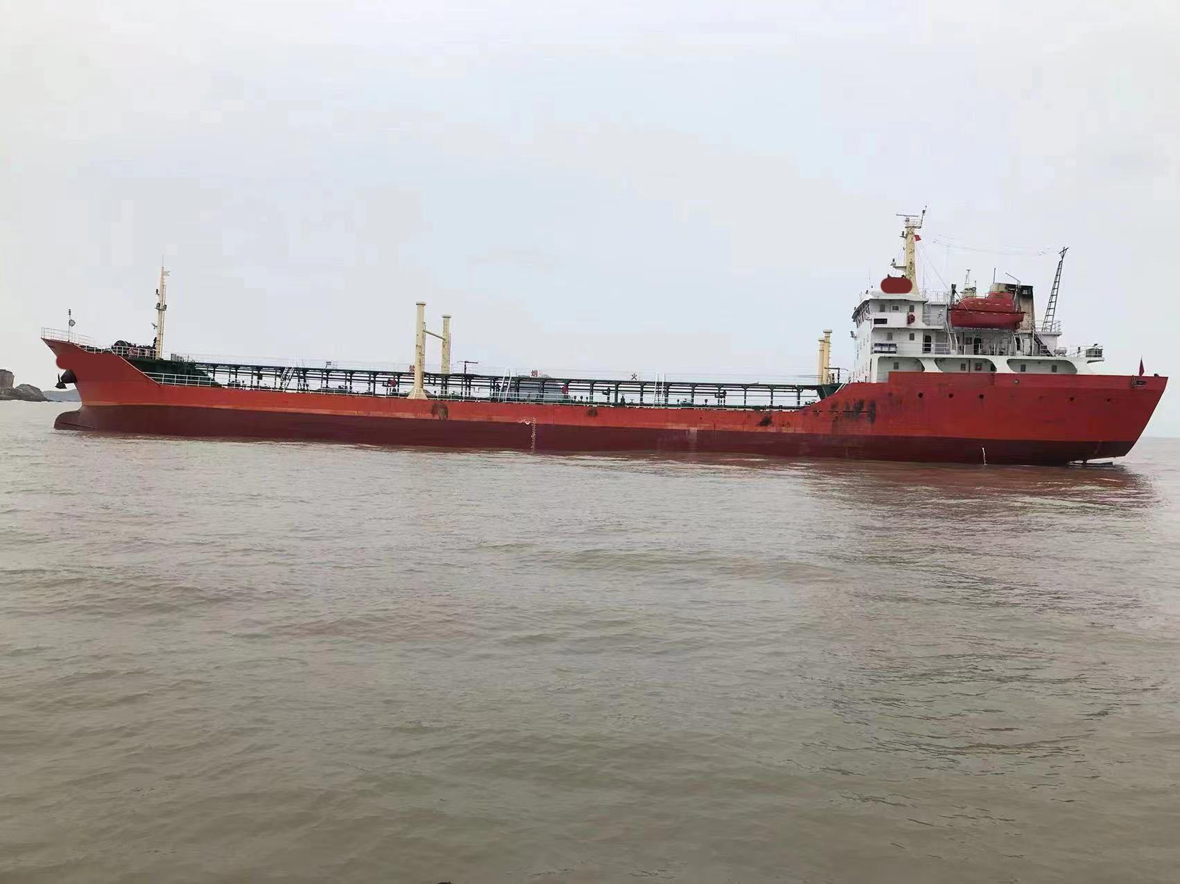 出卖2004年制4500吨远洋单底单壳一级油船 广东 深圳市-2.jpg