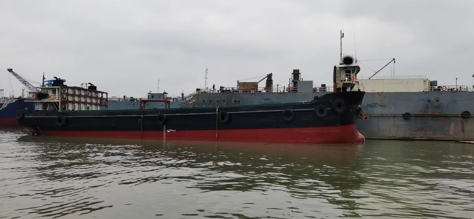 出售2004年造1050吨120个柜沿海前驾驶敞口集装箱船 广东 深圳市-2.jpg