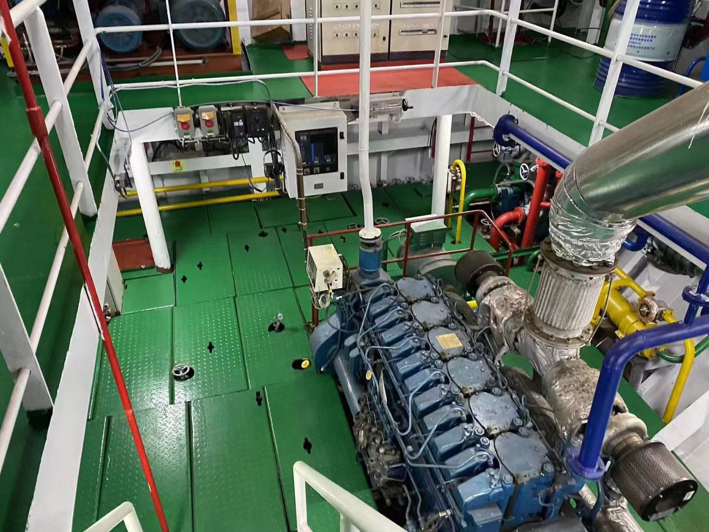 出卖2600吨运泥船，  喷鼻港-2.jpg