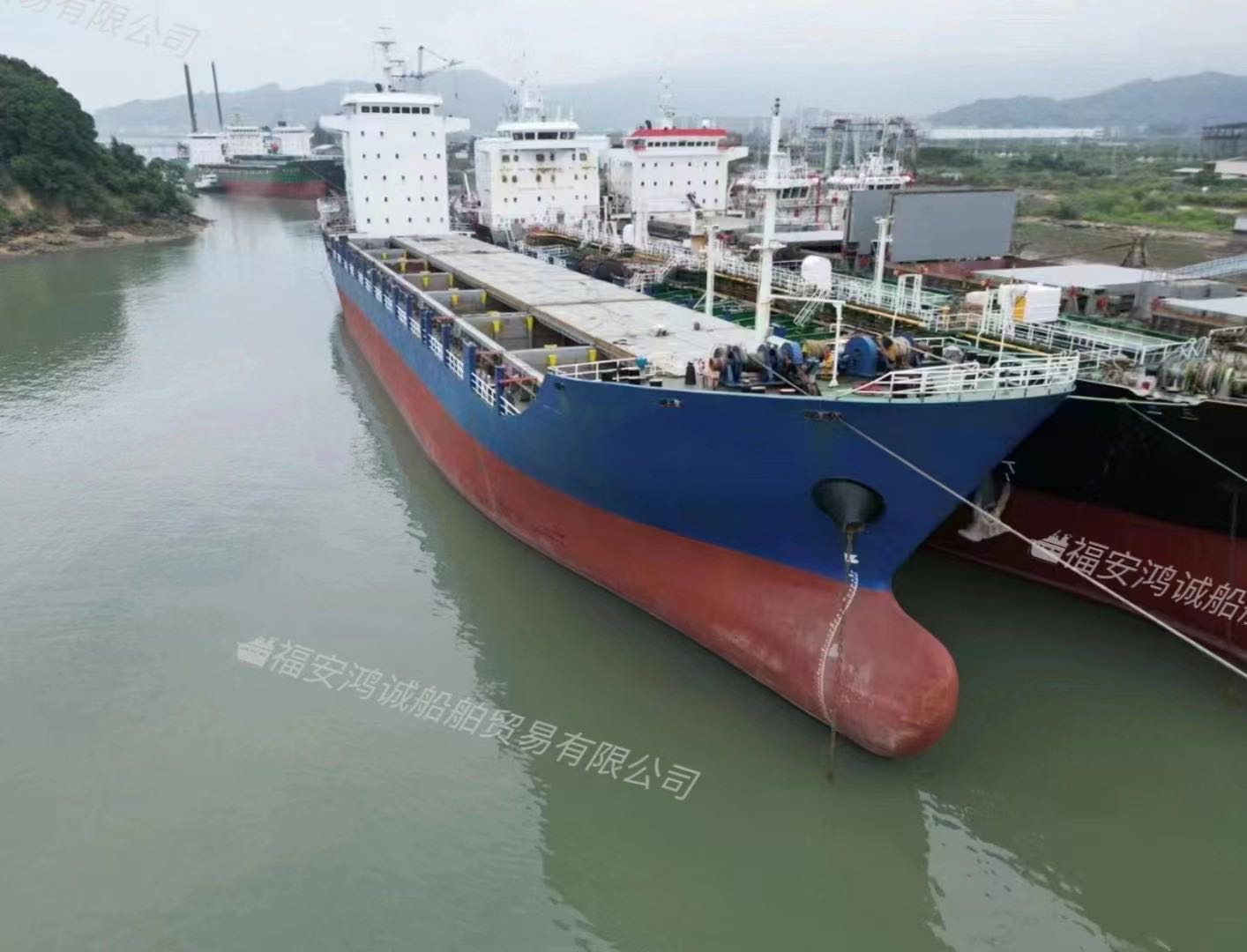 出售：11500吨双壳集装箱船  （内贸改外贸）国籍：巴拿马     装载713TEU 2006年浙江-2.jpg