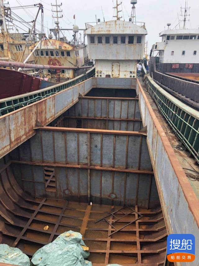 出售:560T 无证鱼货船 福建 宁德市-2.jpg