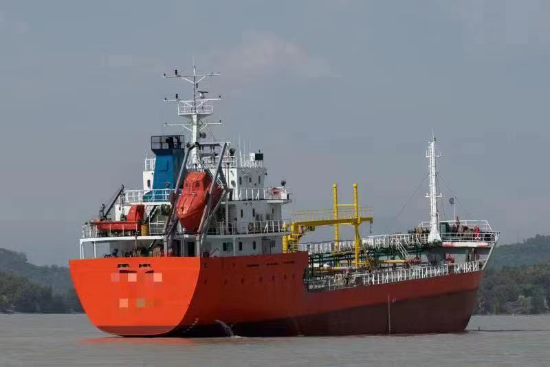 转让2013-3020t-1830w油船 浙江 台州市-2.jpg
