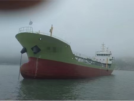 转让2010-1000t-200w油船 浙江 台州市-2.jpg