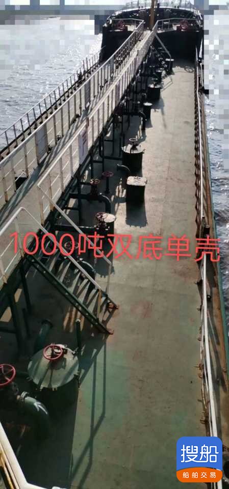 出售:06年造沿海1000吨正规油船 福建 宁德市-2.jpg