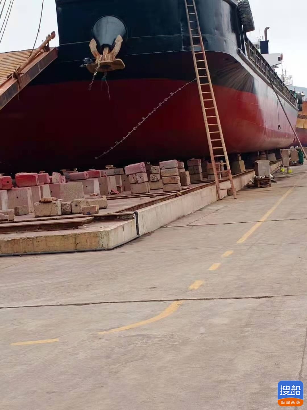 出售4300吨一级油船  香港-2.jpg