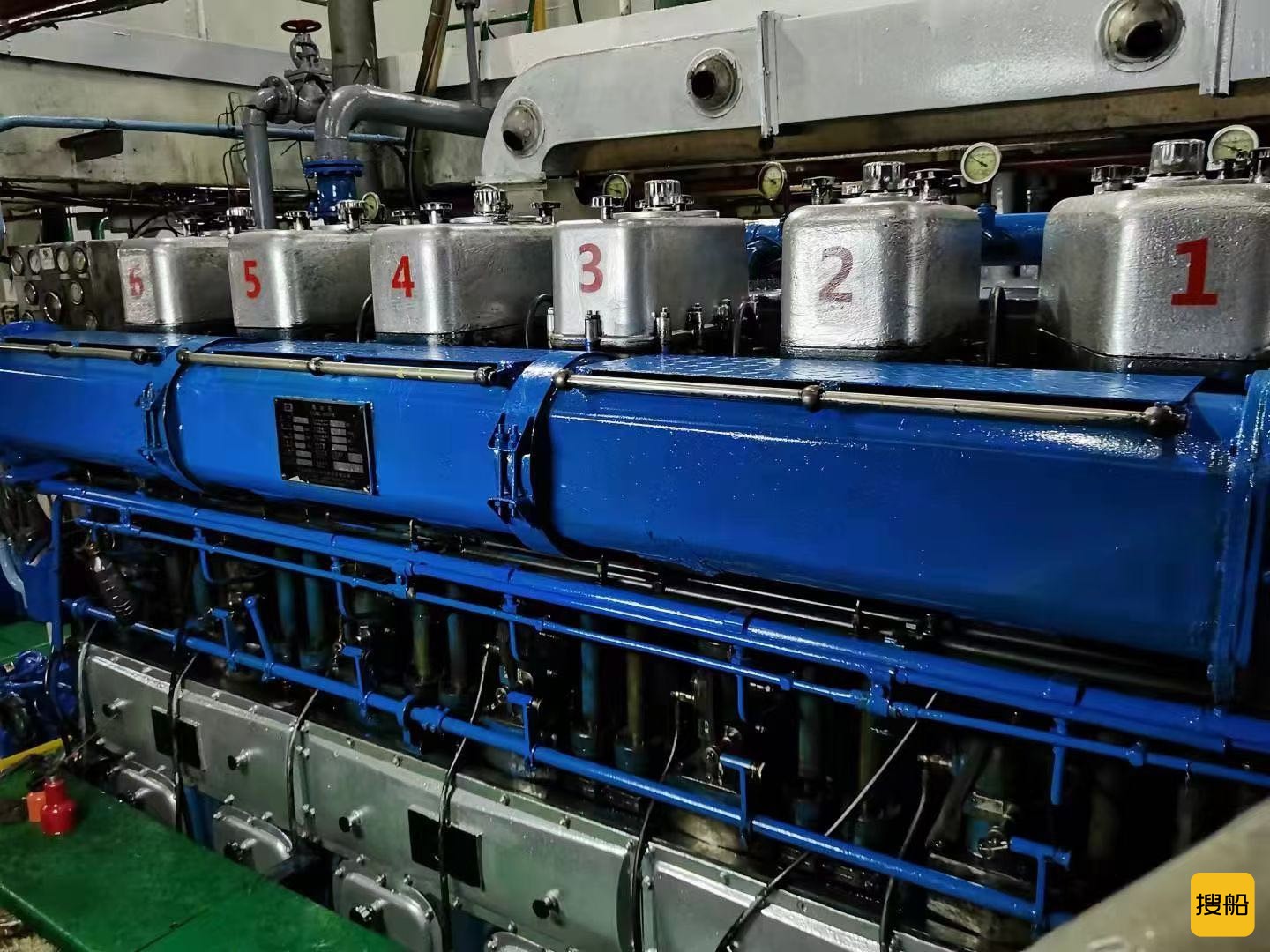 出售1000吨油船  香港-2.jpg