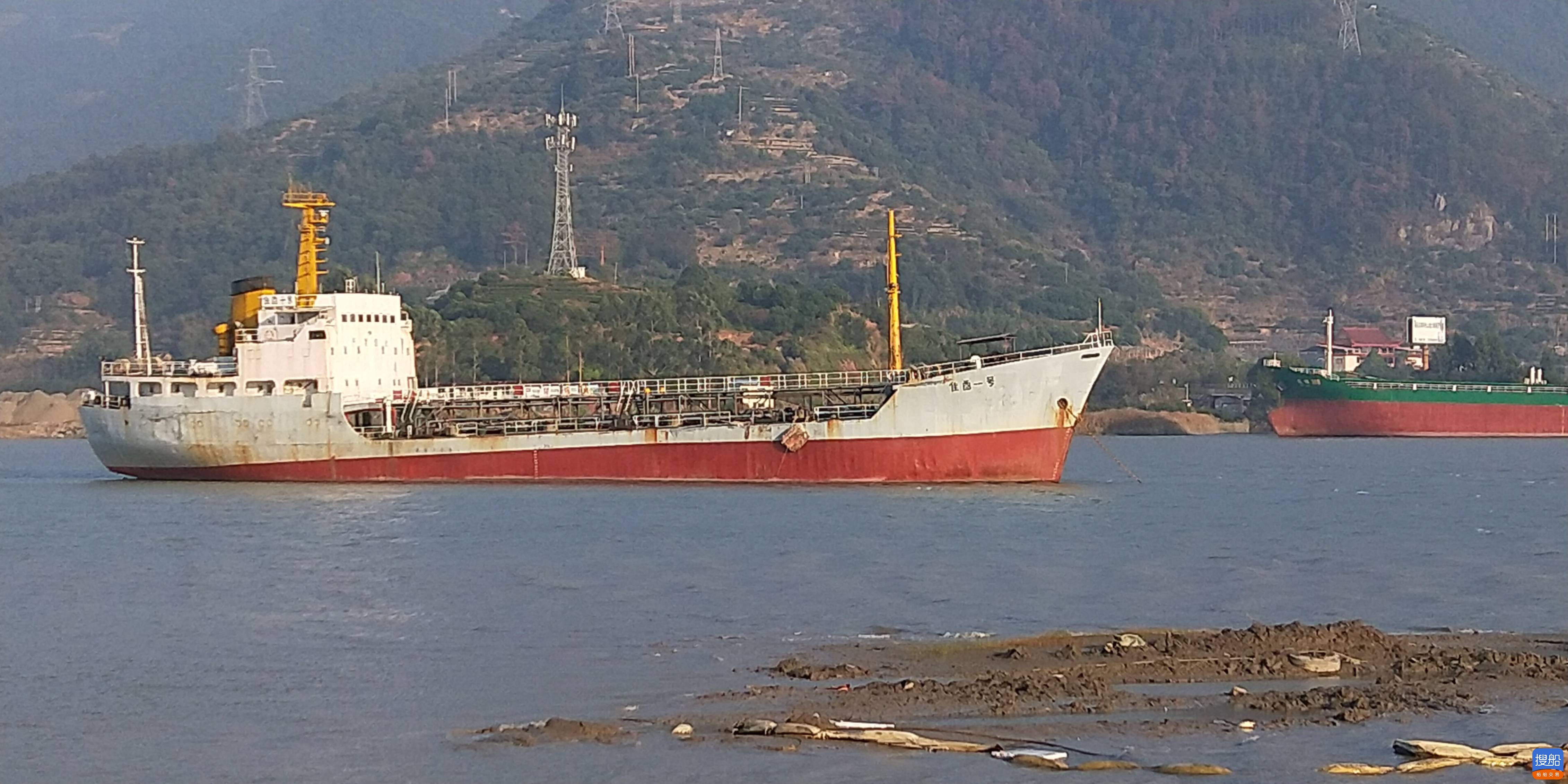 出售2000吨 无证油船 福建 宁德市-2.jpg