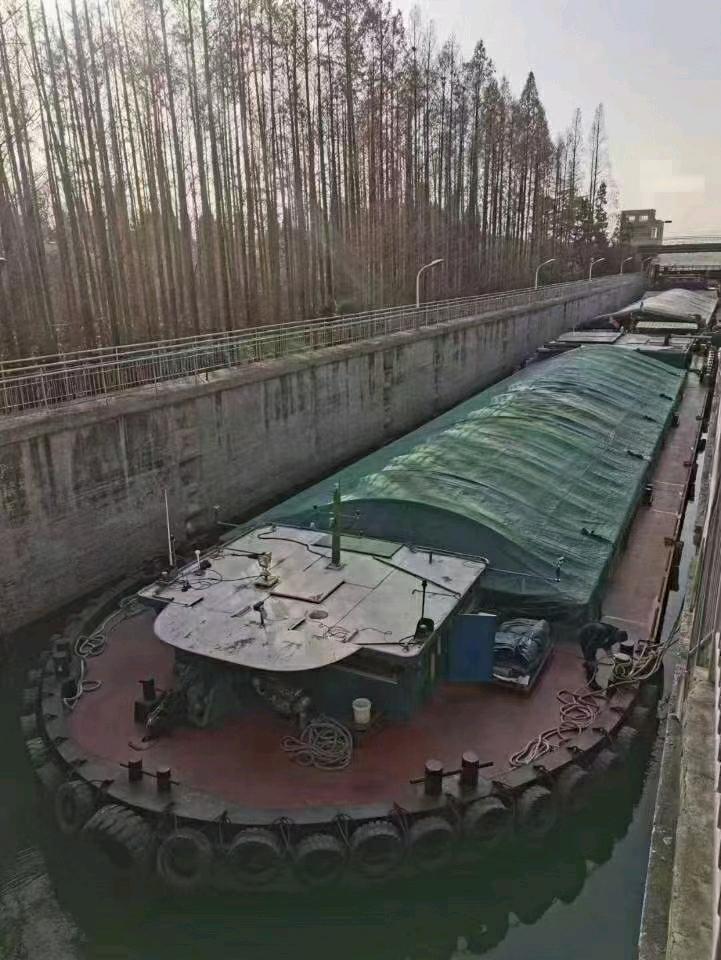 内河铁船出售-2.jpg