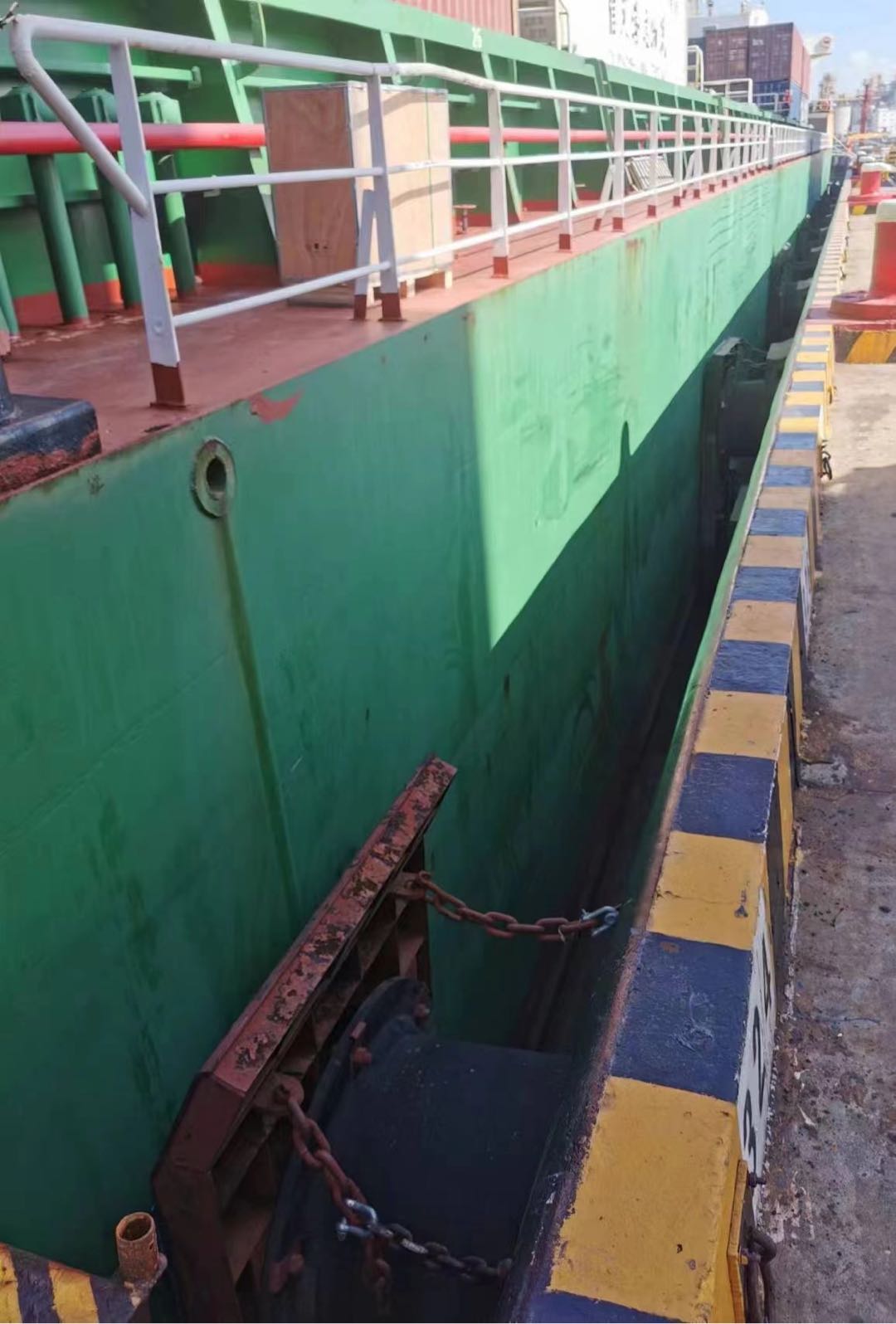 出售21200吨在航集装箱船 （前驾驶）装载准箱：1204TEU 2019年12月江苏建造 福建 宁德-2.jpg