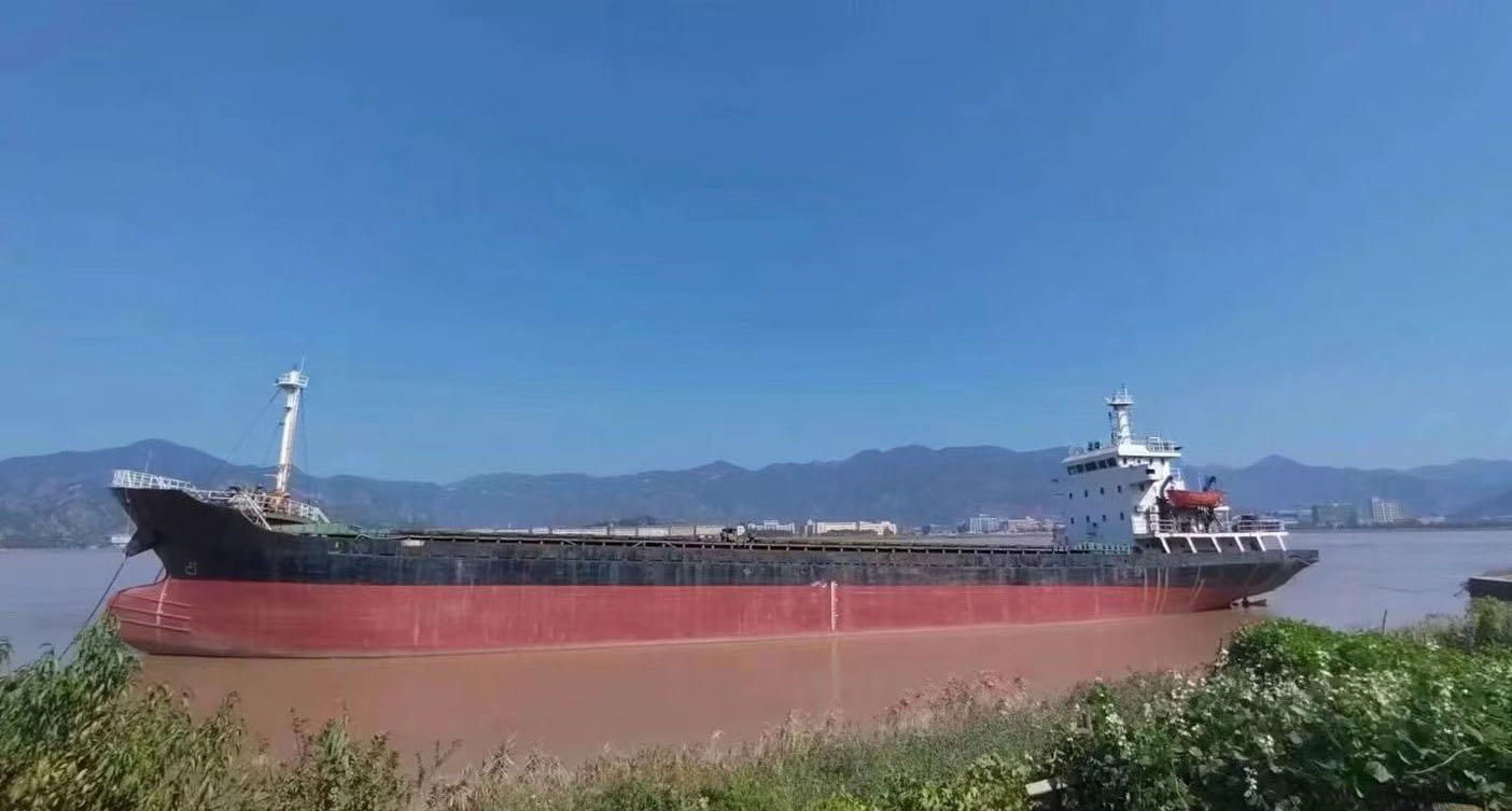 出售：3200吨散货船 建造年月：2007年12月 建造地：中国浙江 福建 宁德市-2.jpg