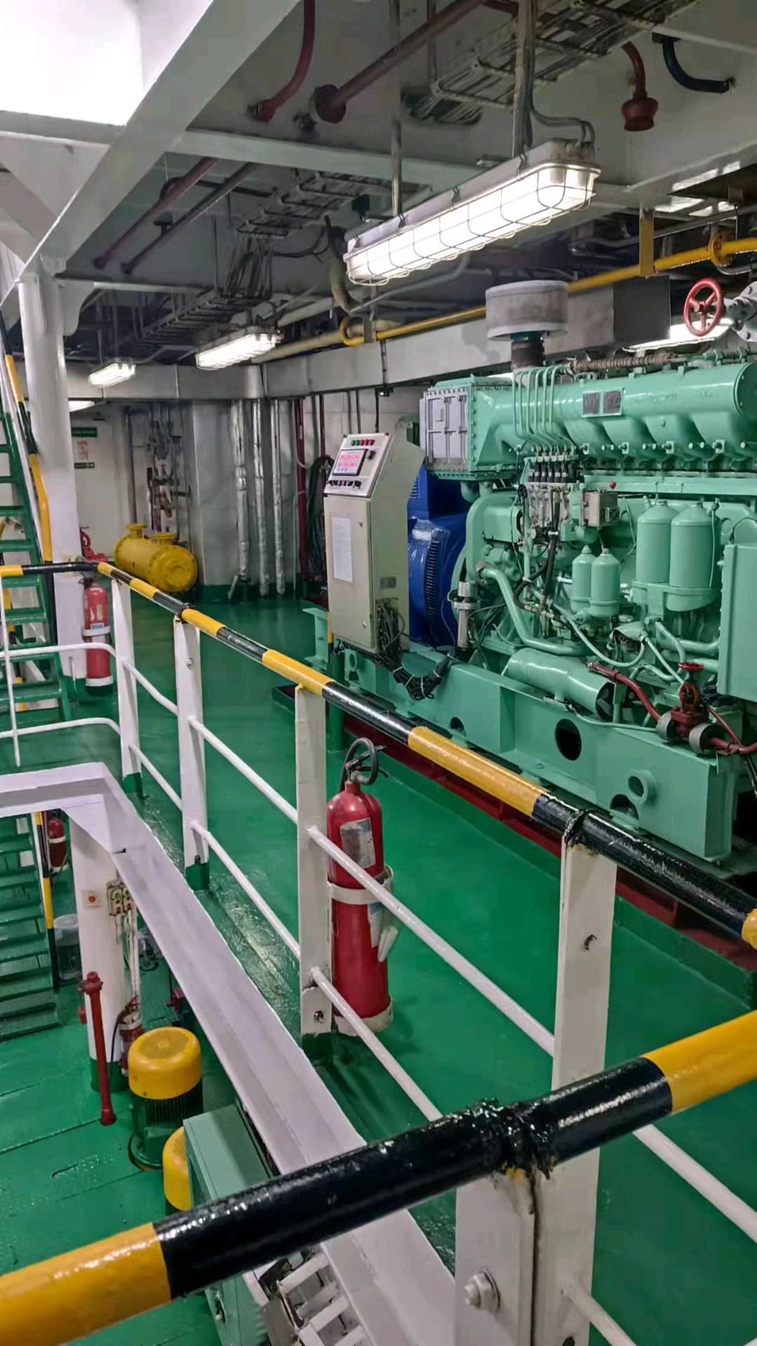 Sale of 18,000-ton bulk carriers出售18000吨散货船 福建 福州市-2.jpg