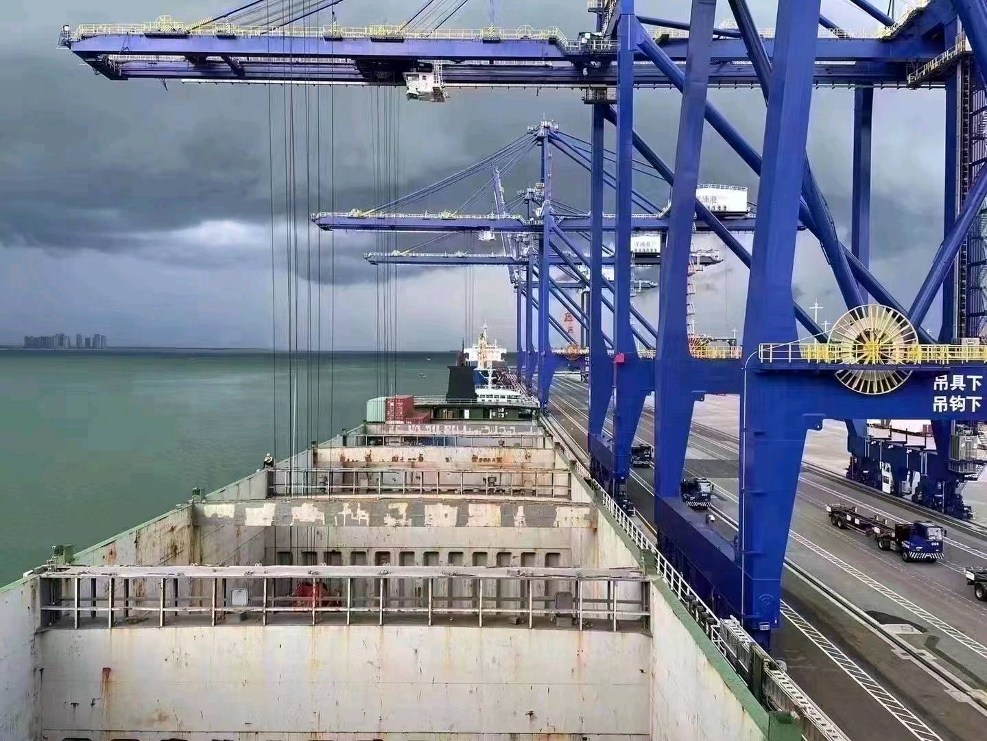Sale of 24,000-ton container ship (convenient) 福建 福州市-2.jpg