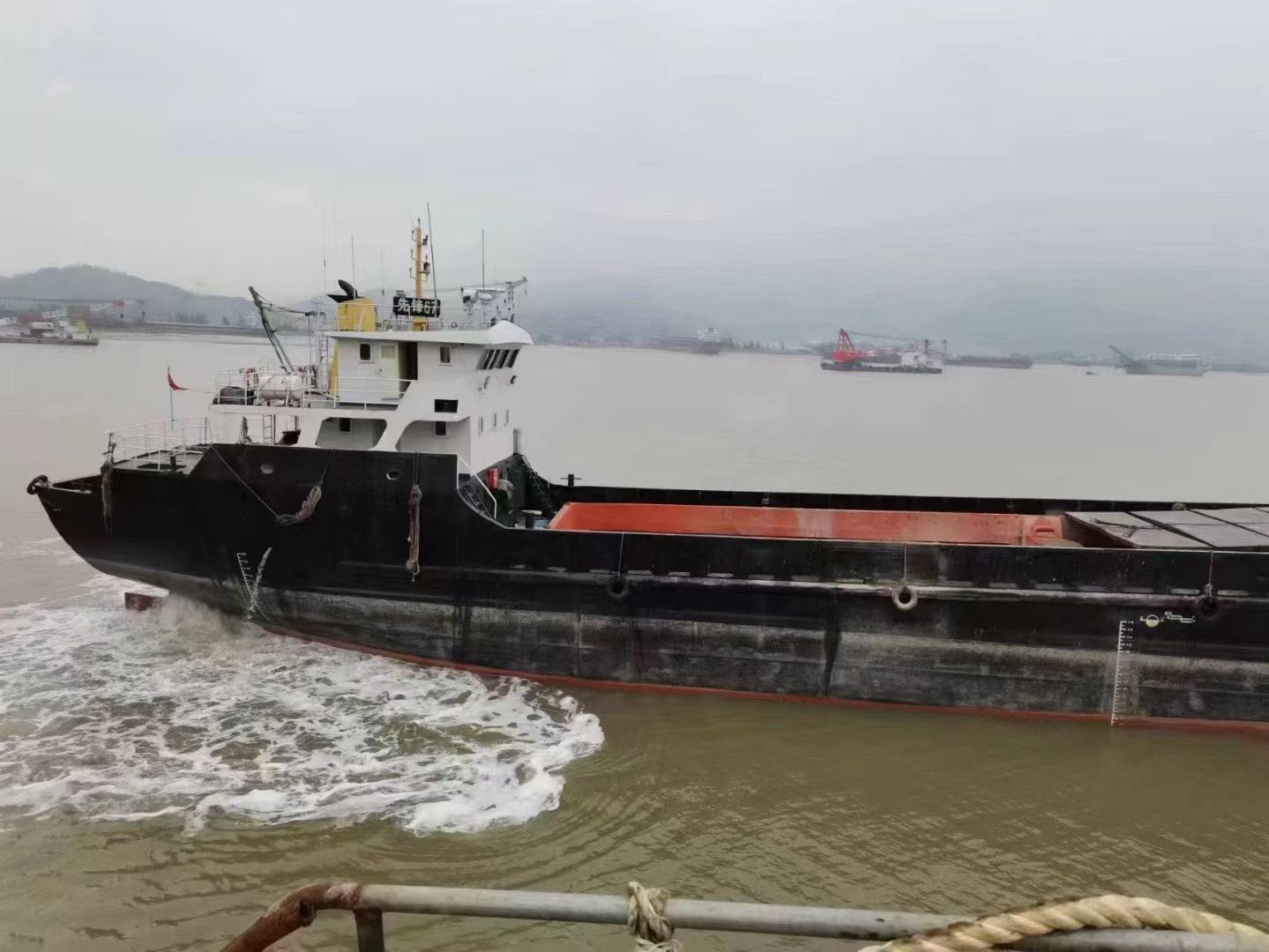 出售1200吨通仓货船 福建 宁德市-2.jpg